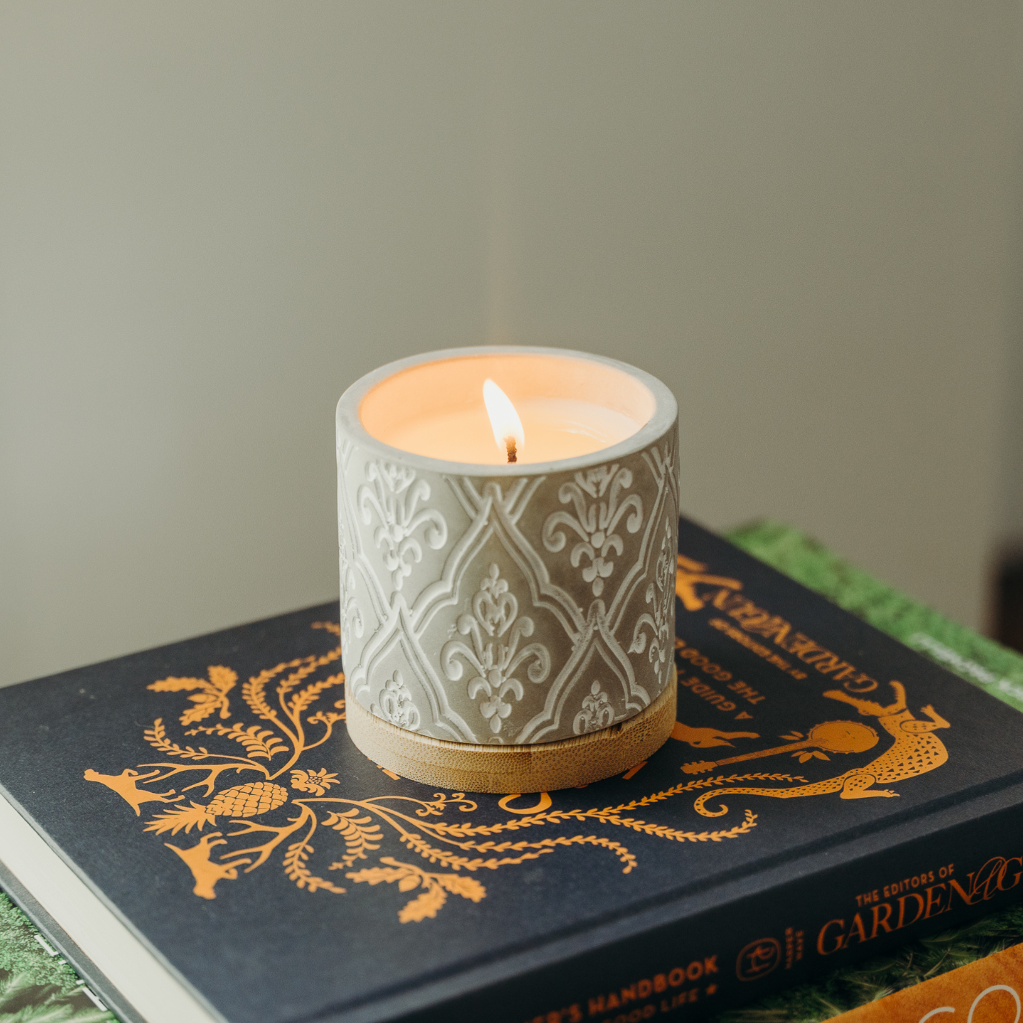 3oz Damask Stone Candle